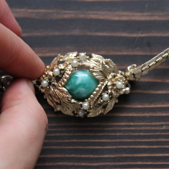 Suffragette Style Bracelet with Green Cabachon & Seed Pearls - Picture 12 of 16